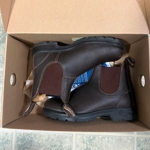 Womens blundstones